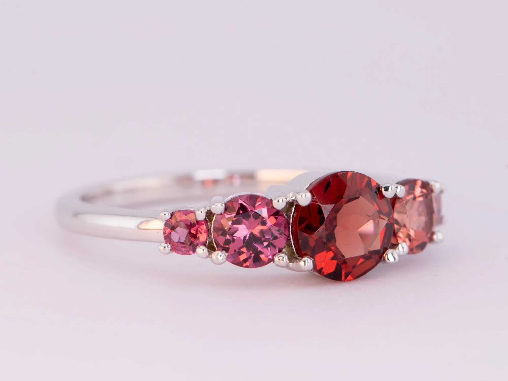 Mixed Sapphire and Garnet 5-Stone Band 14K Gold R5069