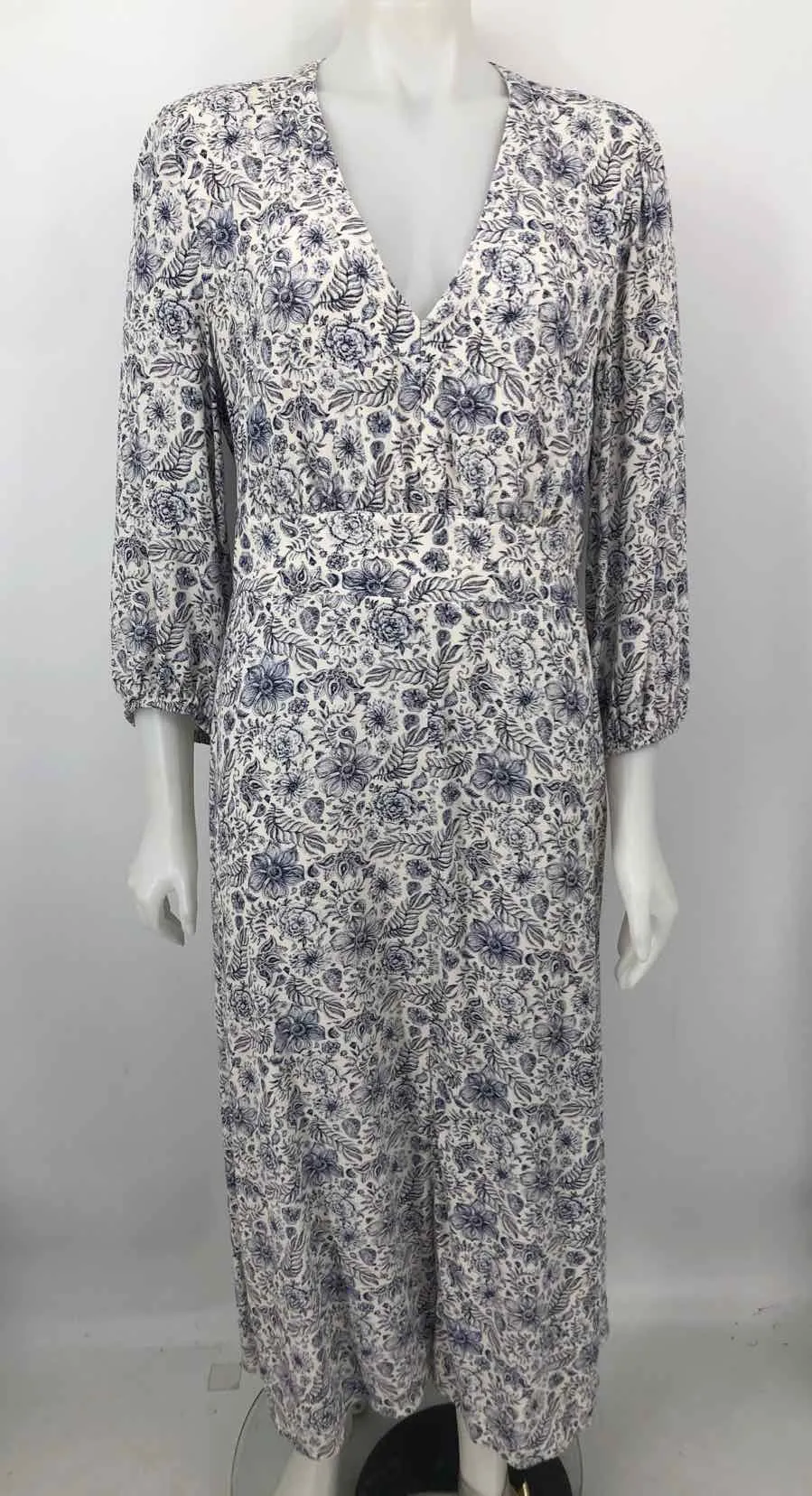 SPLENDID White Blue Floral Maxi Length Size LARGE  (L) Dress